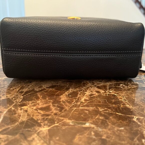 NWT Coach Essential Cosmetic Pouch/Bag/Case in Black Pebble Leather - Picture 8 of 16